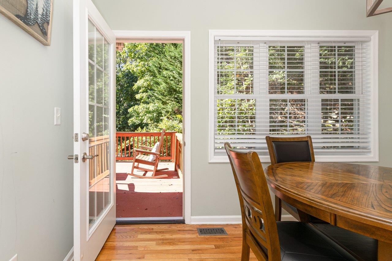 230 QUAIL CT, MCGAHEYSVILLE, Virginia 22840, 4 Bedrooms Bedrooms, ,3 BathroomsBathrooms,Residential,230 QUAIL CT,682550 MLS # 682550 230 QUAIL CT, MCGAHEYSVILLE, Virginia 22840, 4 Bedrooms Bedrooms, ,3 BathroomsBathrooms,Residential,230 QUAIL CT,682550 MLS # 682550