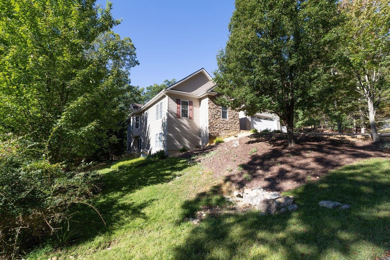230 QUAIL CT, MCGAHEYSVILLE, Virginia 22840, 4 Bedrooms Bedrooms, ,3 BathroomsBathrooms,Residential,230 QUAIL CT,682550 MLS # 682550 230 QUAIL CT, MCGAHEYSVILLE, Virginia 22840, 4 Bedrooms Bedrooms, ,3 BathroomsBathrooms,Residential,230 QUAIL CT,682550 MLS # 682550