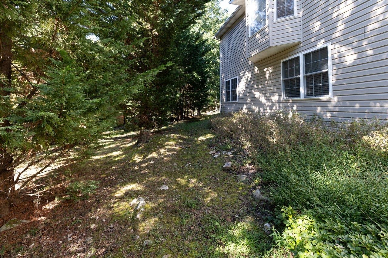 230 QUAIL CT, MCGAHEYSVILLE, Virginia 22840, 4 Bedrooms Bedrooms, ,3 BathroomsBathrooms,Residential,230 QUAIL CT,682550 MLS # 682550 230 QUAIL CT, MCGAHEYSVILLE, Virginia 22840, 4 Bedrooms Bedrooms, ,3 BathroomsBathrooms,Residential,230 QUAIL CT,682550 MLS # 682550