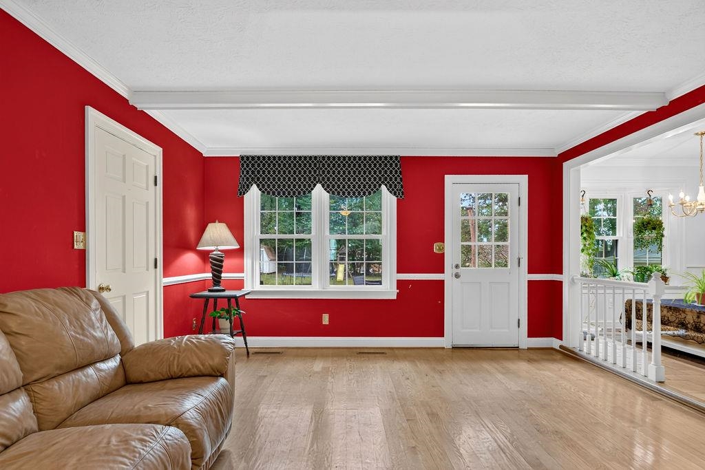 318 COLLEGE CIR, STAUNTON, Virginia 24401, 4 Bedrooms Bedrooms, ,3 BathroomsBathrooms,Residential,318 COLLEGE CIR,682551 MLS # 682551