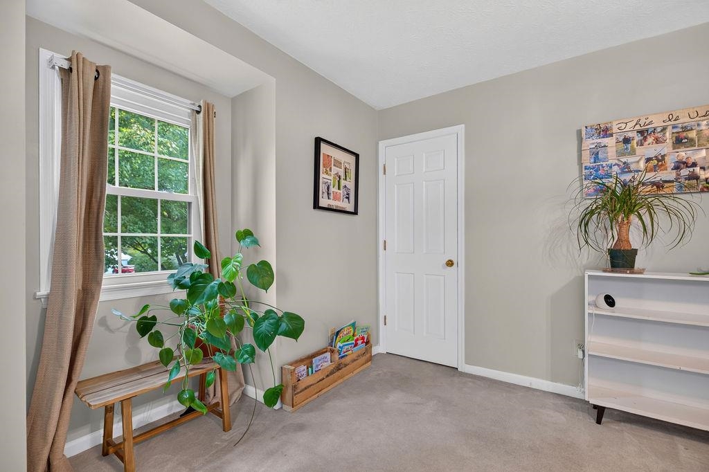 318 COLLEGE CIR, STAUNTON, Virginia 24401, 4 Bedrooms Bedrooms, ,3 BathroomsBathrooms,Residential,318 COLLEGE CIR,682551 MLS # 682551