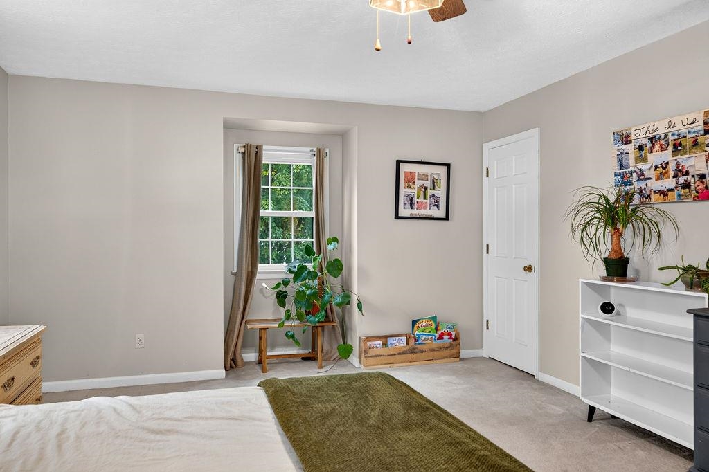 318 COLLEGE CIR, STAUNTON, Virginia 24401, 4 Bedrooms Bedrooms, ,3 BathroomsBathrooms,Residential,318 COLLEGE CIR,682551 MLS # 682551