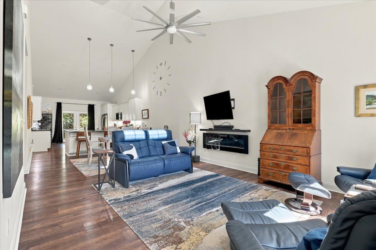 123 OVERLOOK, STAUNTON, Virginia 24401, 3 Bedrooms Bedrooms, ,2 BathroomsBathrooms,Residential,123 OVERLOOK,682557 MLS # 682557