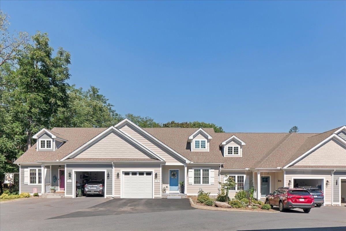 123 OVERLOOK, STAUNTON, Virginia 24401, 3 Bedrooms Bedrooms, ,2 BathroomsBathrooms,Residential,123 OVERLOOK,682557 MLS # 682557