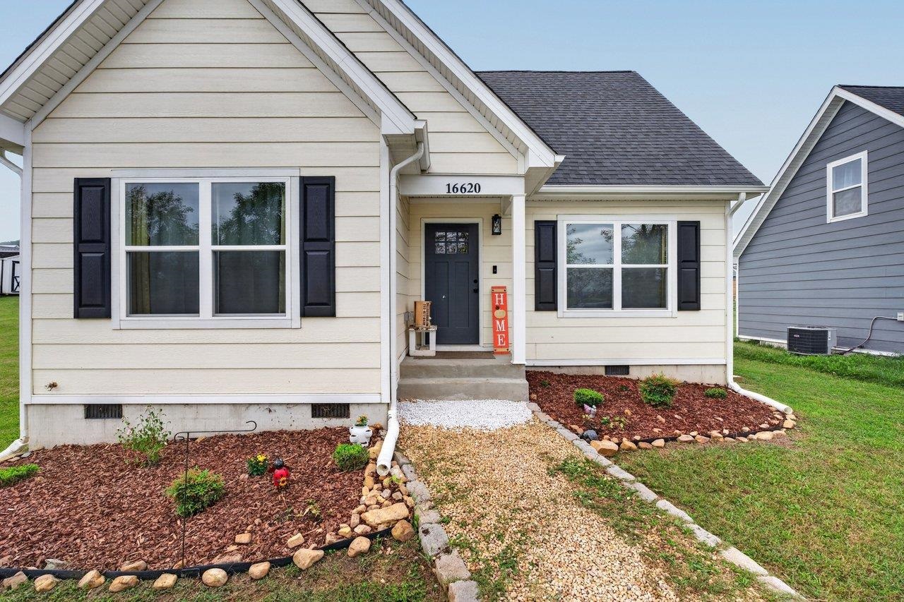 16620 E SPRING ST, ELKTON, Virginia 22827, 3 Bedrooms Bedrooms, ,2 BathroomsBathrooms,Residential,16620 E SPRING ST,682558 MLS # 682558