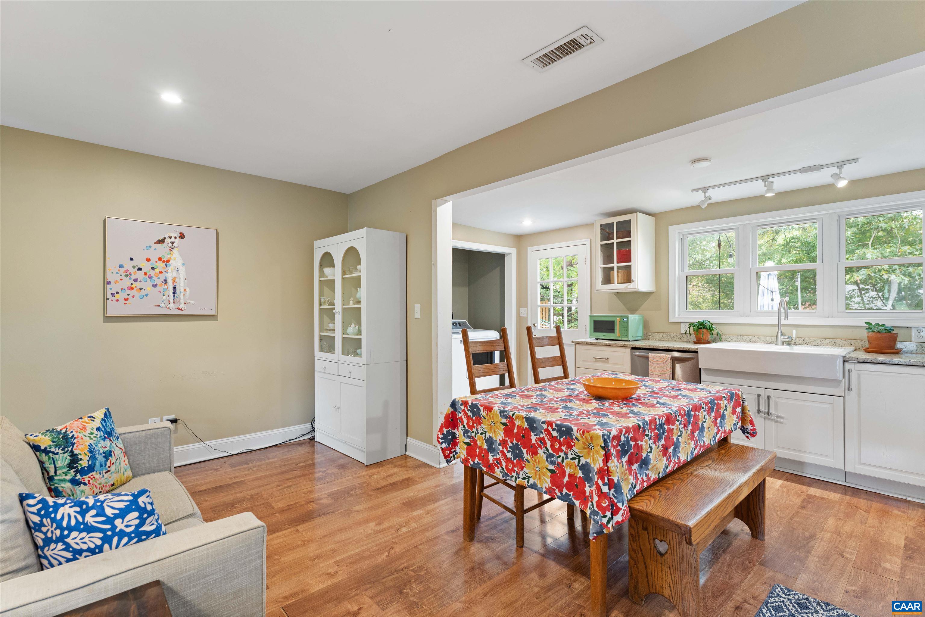 106 HARRIS RD, CHARLOTTESVILLE, Virginia 22903, 2 Bedrooms Bedrooms, ,2 BathroomsBathrooms,Residential,106 HARRIS RD,682560 MLS # 682560