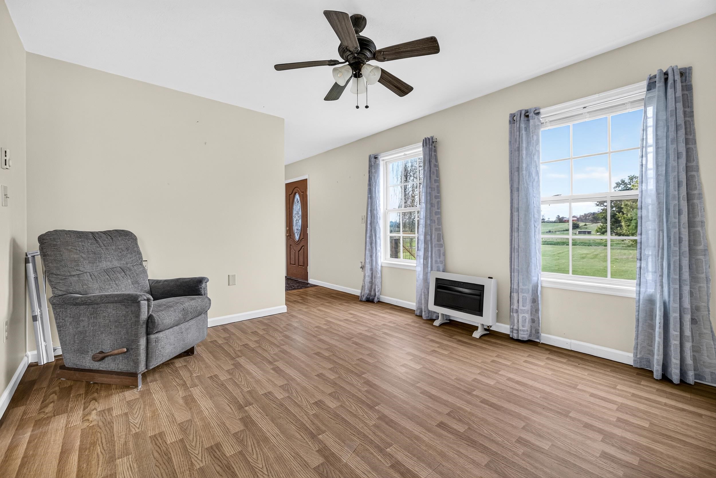 14381 BIRDVIEW LN, TIMBERVILLE, Virginia 22853, 4 Bedrooms Bedrooms, ,2 BathroomsBathrooms,Residential,14381 BIRDVIEW LN,682561 MLS # 682561 14381 BIRDVIEW LN, TIMBERVILLE, Virginia 22853, 4 Bedrooms Bedrooms, ,2 BathroomsBathrooms,Residential,14381 BIRDVIEW LN,682561 MLS # 682561