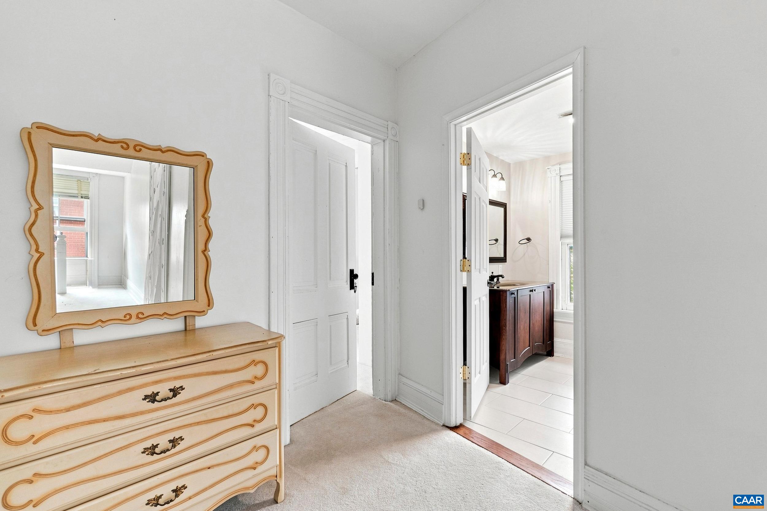 1015 JACKSON ST, LYNCHBURG, Virginia 24504, 3 Bedrooms Bedrooms, ,2 BathroomsBathrooms,Residential,1015 JACKSON ST,682562 MLS # 682562