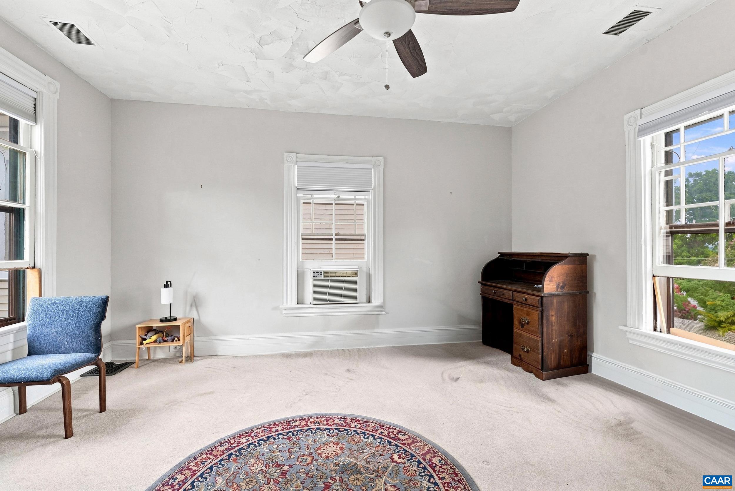 1015 JACKSON ST, LYNCHBURG, Virginia 24504, 3 Bedrooms Bedrooms, ,2 BathroomsBathrooms,Residential,1015 JACKSON ST,682562 MLS # 682562