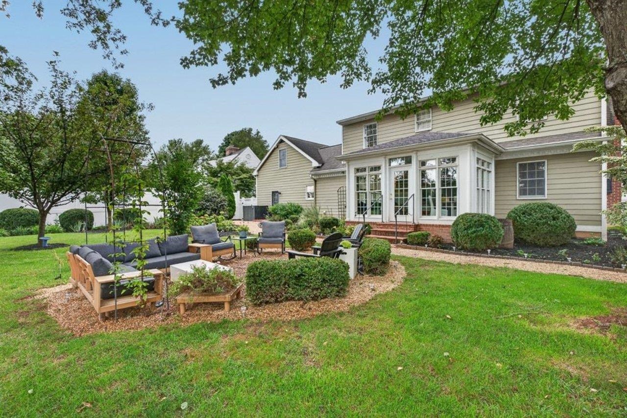 4216 COUNTRYSIDE DR, BRIDGEWATER, Virginia 22812, 3 Bedrooms Bedrooms, ,1 BathroomBathrooms,Residential,4216 COUNTRYSIDE DR,682564 MLS # 682564 4216 COUNTRYSIDE DR, BRIDGEWATER, Virginia 22812, 3 Bedrooms Bedrooms, ,1 BathroomBathrooms,Residential,4216 COUNTRYSIDE DR,682564 MLS # 682564