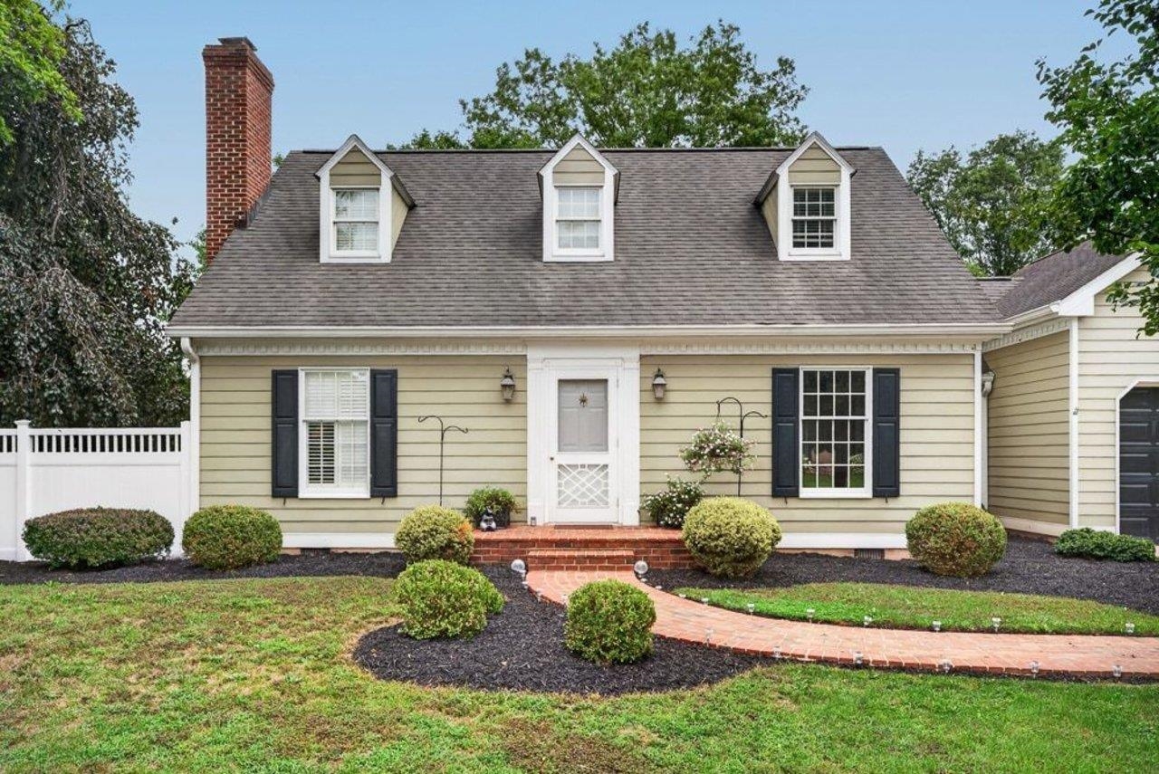 4216 COUNTRYSIDE DR, BRIDGEWATER, Virginia 22812, 3 Bedrooms Bedrooms, ,1 BathroomBathrooms,Residential,4216 COUNTRYSIDE DR,682564 MLS # 682564 4216 COUNTRYSIDE DR, BRIDGEWATER, Virginia 22812, 3 Bedrooms Bedrooms, ,1 BathroomBathrooms,Residential,4216 COUNTRYSIDE DR,682564 MLS # 682564