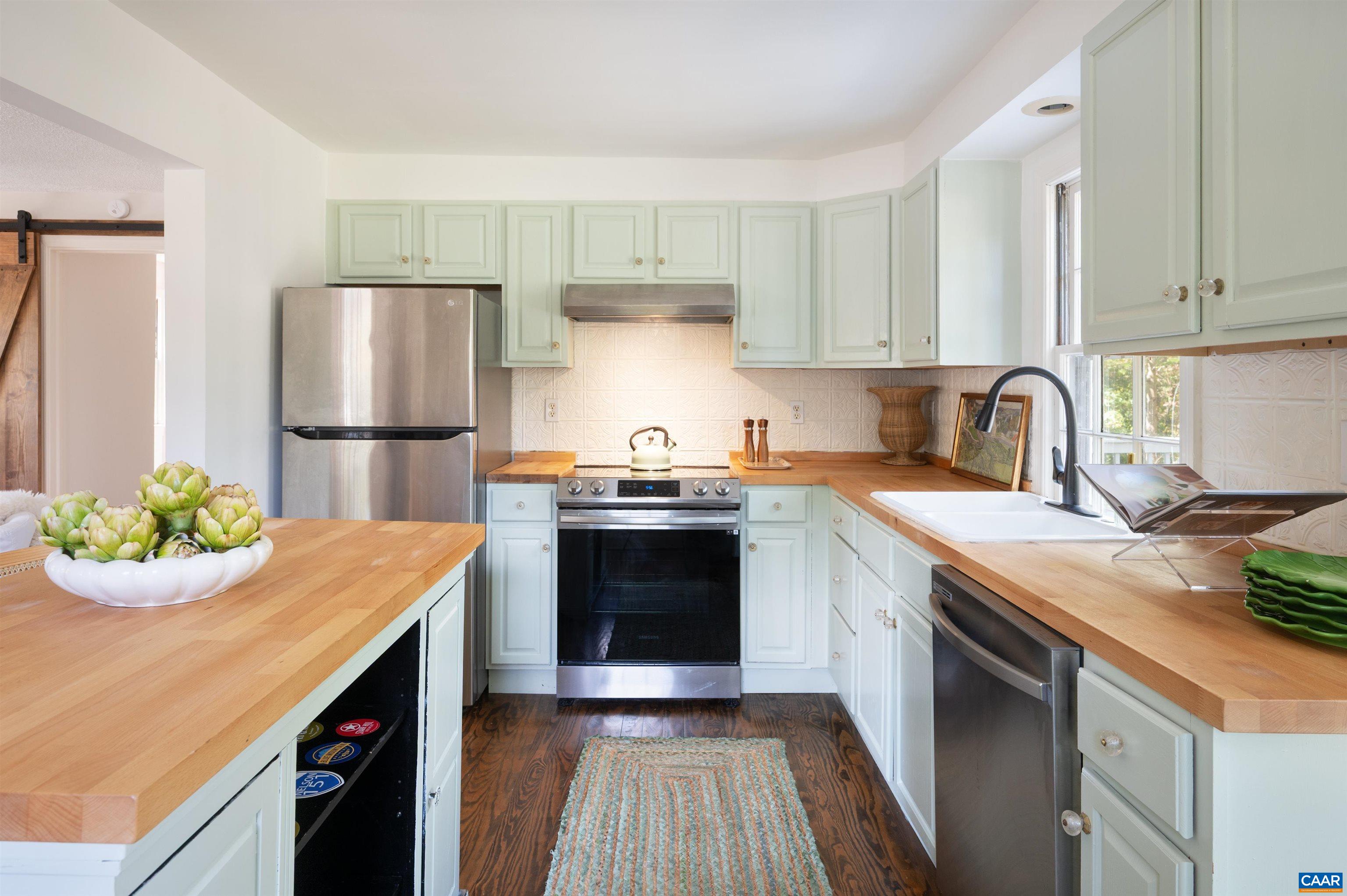4506 OLD THREE NOTCHED RD, CHARLOTTESVILLE, Virginia 22901, 1 Bedroom Bedrooms, ,1 BathroomBathrooms,Residential,4506 OLD THREE NOTCHED RD,682568 MLS # 682568