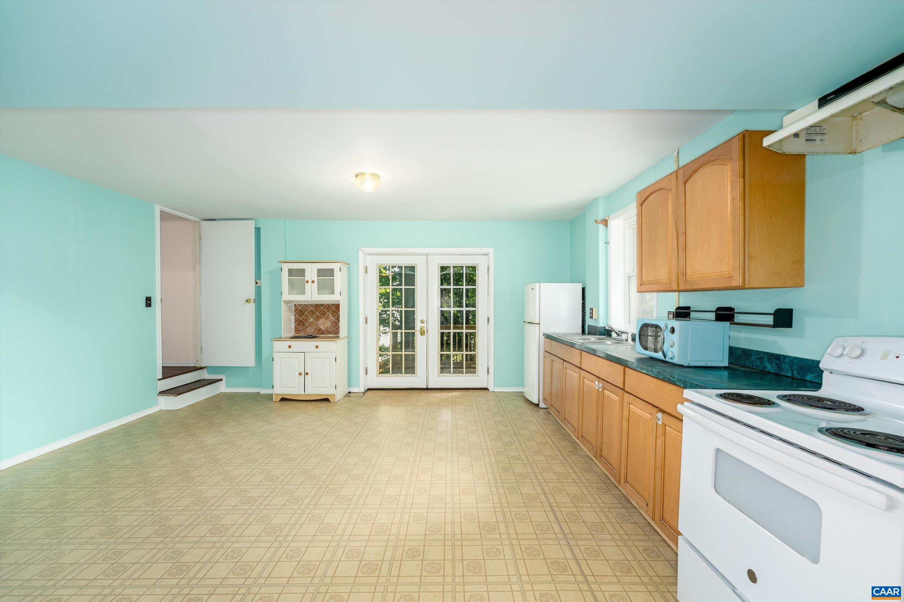 533 JESTER LN, CHARLOTTESVILLE, Virginia 22911, 3 Bedrooms Bedrooms, ,3 BathroomsBathrooms,Residential,533 JESTER LN,681287 MLS # 681287