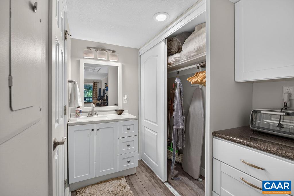2064 STONE RIDGE CONDOS, WINTERGREEN RESORT, Virginia 22967, 1 Bedroom Bedrooms, ,1 BathroomBathrooms,Residential,2064 STONE RIDGE CONDOS,682570 MLS # 682570 2064 STONE RIDGE CONDOS, WINTERGREEN RESORT, Virginia 22967, 1 Bedroom Bedrooms, ,1 BathroomBathrooms,Residential,2064 STONE RIDGE CONDOS,682570 MLS # 682570