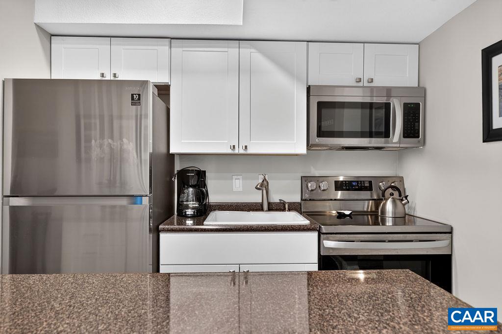 2064 STONE RIDGE CONDOS, WINTERGREEN RESORT, Virginia 22967, 1 Bedroom Bedrooms, ,1 BathroomBathrooms,Residential,2064 STONE RIDGE CONDOS,682570 MLS # 682570 2064 STONE RIDGE CONDOS, WINTERGREEN RESORT, Virginia 22967, 1 Bedroom Bedrooms, ,1 BathroomBathrooms,Residential,2064 STONE RIDGE CONDOS,682570 MLS # 682570