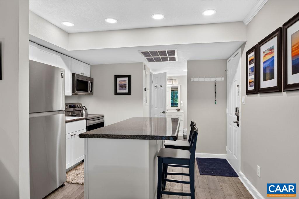 2064 STONE RIDGE CONDOS, WINTERGREEN RESORT, Virginia 22967, 1 Bedroom Bedrooms, ,1 BathroomBathrooms,Residential,2064 STONE RIDGE CONDOS,682570 MLS # 682570 2064 STONE RIDGE CONDOS, WINTERGREEN RESORT, Virginia 22967, 1 Bedroom Bedrooms, ,1 BathroomBathrooms,Residential,2064 STONE RIDGE CONDOS,682570 MLS # 682570