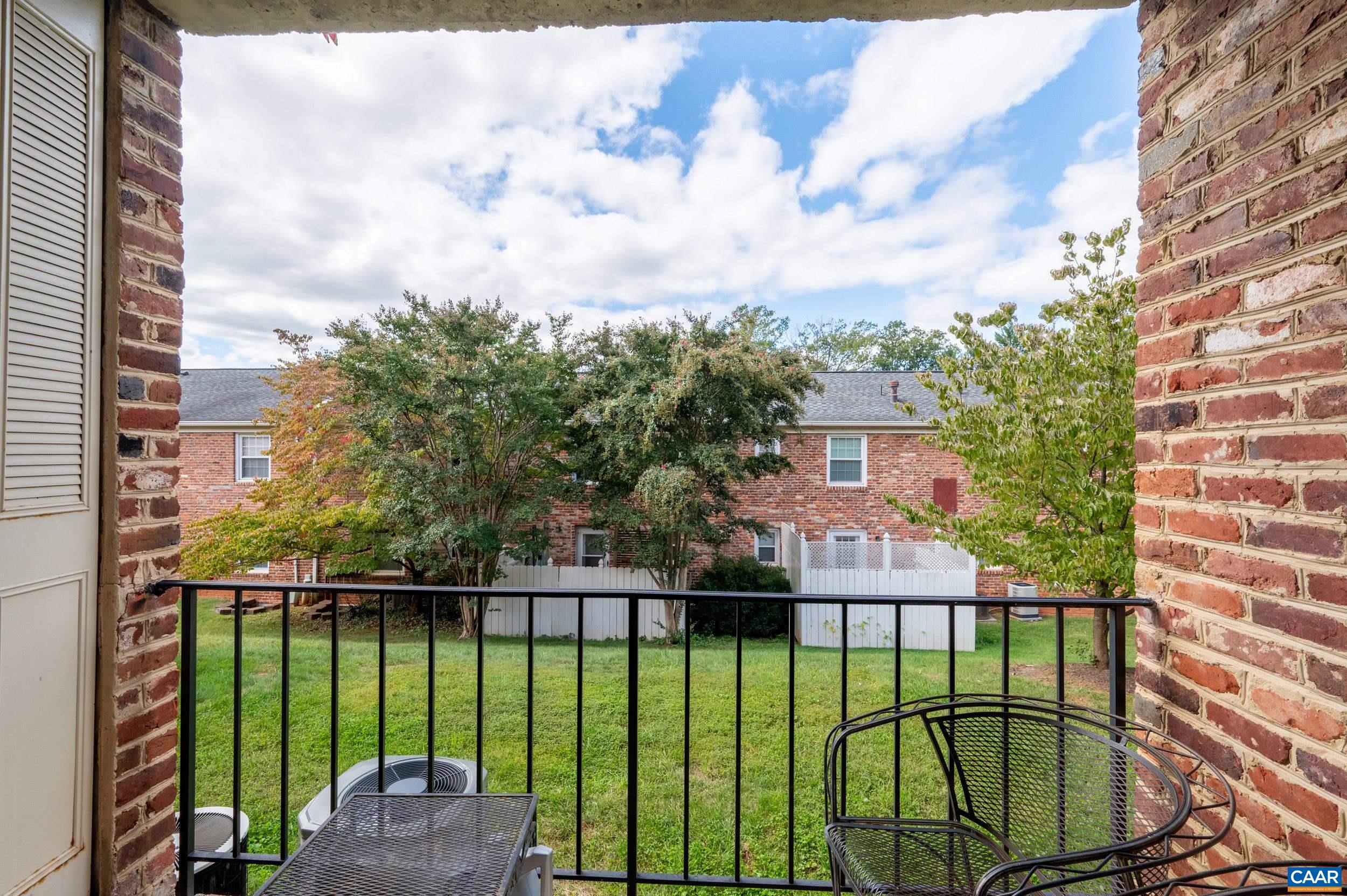 163 HESSIAN HILLS WAY, CHARLOTTESVILLE, Virginia 22901, 2 Bedrooms Bedrooms, ,1 BathroomBathrooms,Residential,163 HESSIAN HILLS WAY,682574 MLS # 682574