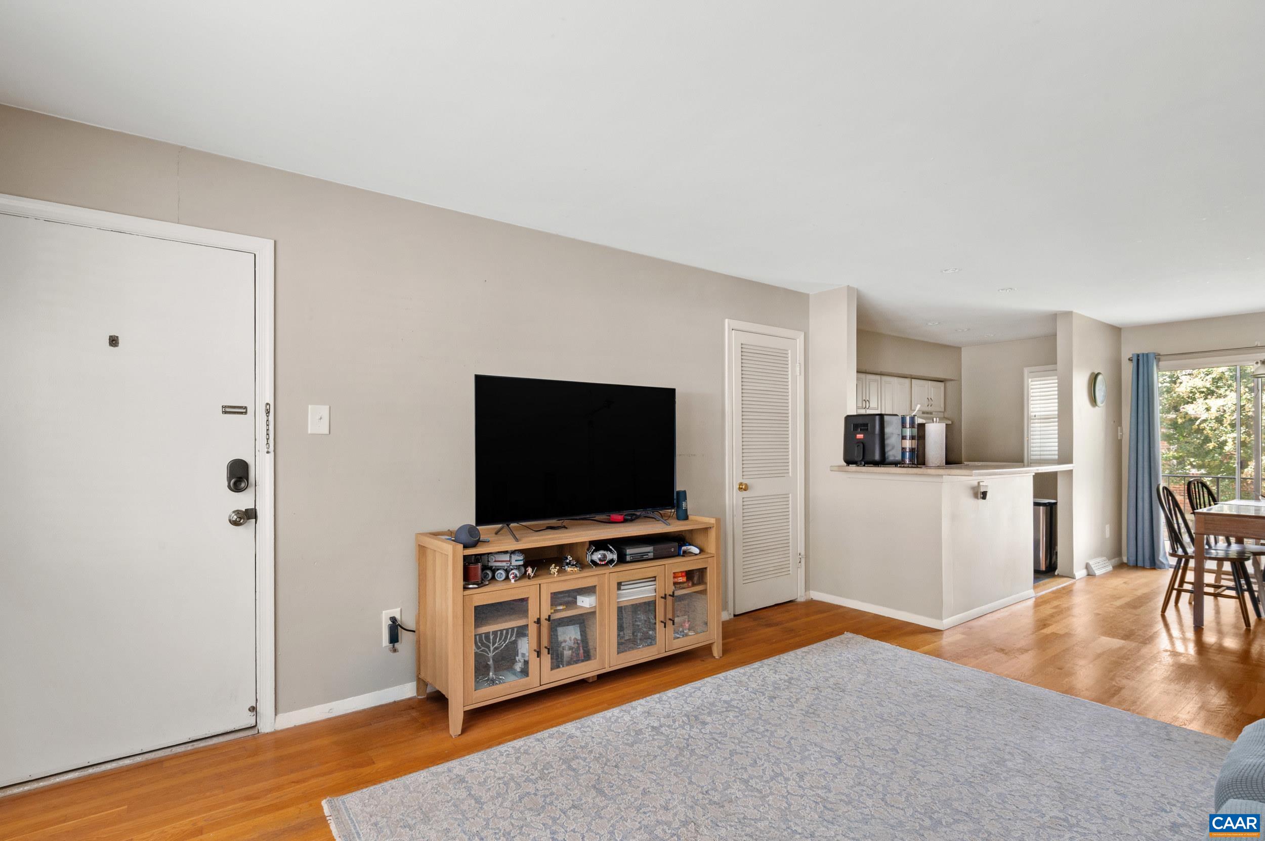 163 HESSIAN HILLS WAY, CHARLOTTESVILLE, Virginia 22901, 2 Bedrooms Bedrooms, ,1 BathroomBathrooms,Residential,163 HESSIAN HILLS WAY,682574 MLS # 682574