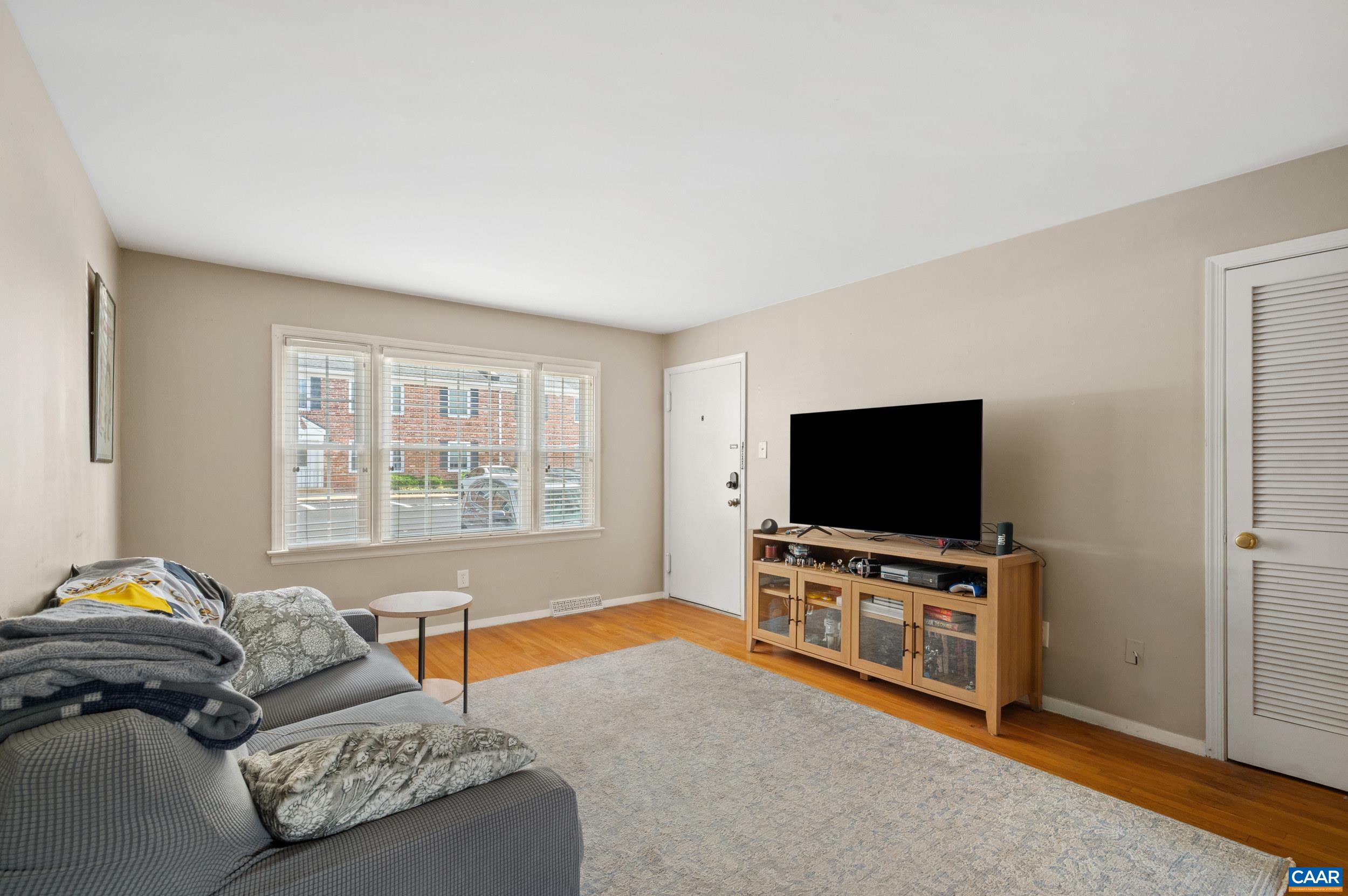 163 HESSIAN HILLS WAY, CHARLOTTESVILLE, Virginia 22901, 2 Bedrooms Bedrooms, ,1 BathroomBathrooms,Residential,163 HESSIAN HILLS WAY,682574 MLS # 682574