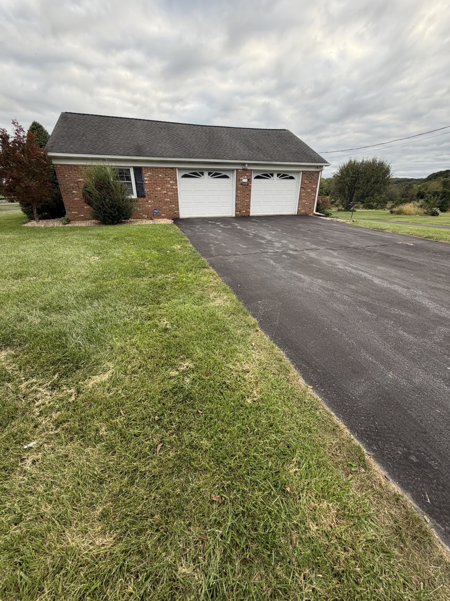 5248 CROSS KEYS RD, MOUNT CRAWFORD, Virginia 22841, 4 Bedrooms Bedrooms, ,2 BathroomsBathrooms,Residential,5248 CROSS KEYS RD,682587 MLS # 682587
