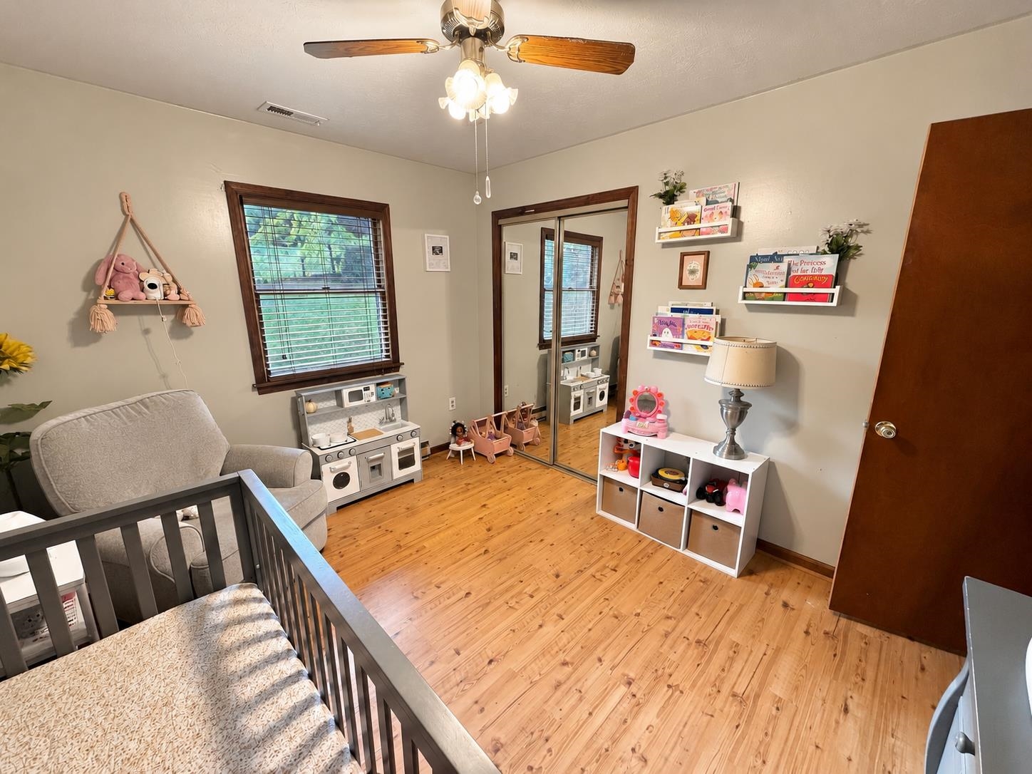 412 WHITEHALL AVE, STAUNTON, Virginia 24401, 3 Bedrooms Bedrooms, ,2 BathroomsBathrooms,Residential,412 WHITEHALL AVE,682589 MLS # 682589