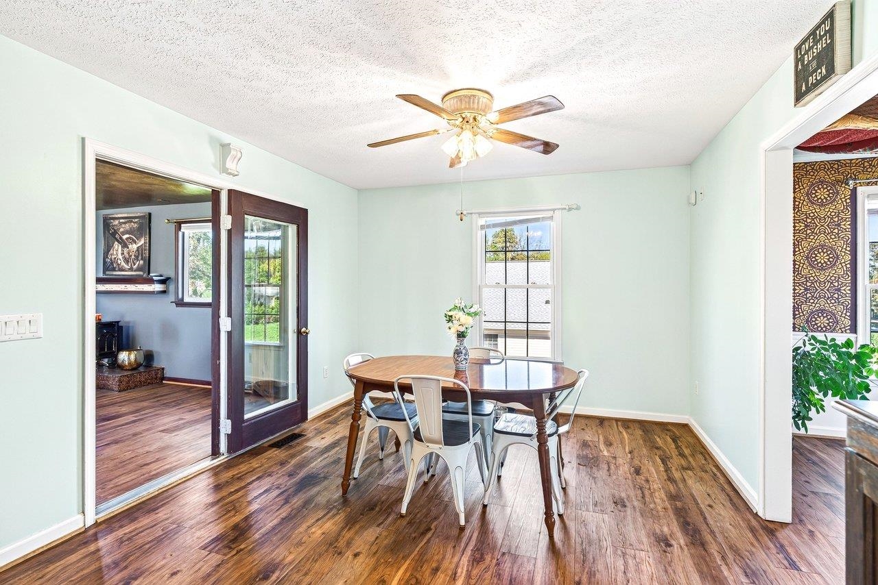 248 WINDSONG HILLS DR, ELKTON, Virginia 22827, 4 Bedrooms Bedrooms, ,2 BathroomsBathrooms,Residential,248 WINDSONG HILLS DR,682590 MLS # 682590