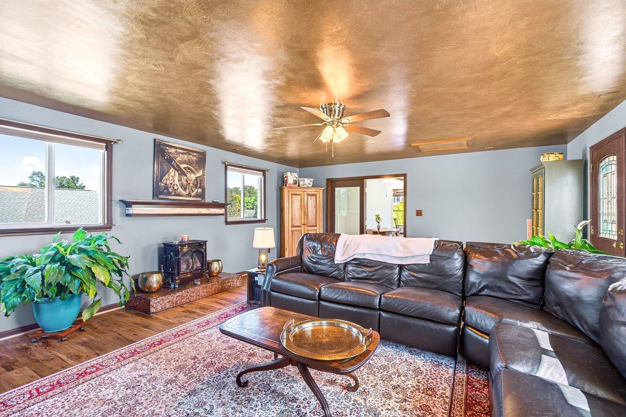 248 WINDSONG HILLS DR, ELKTON, Virginia 22827, 4 Bedrooms Bedrooms, ,2 BathroomsBathrooms,Residential,248 WINDSONG HILLS DR,682590 MLS # 682590