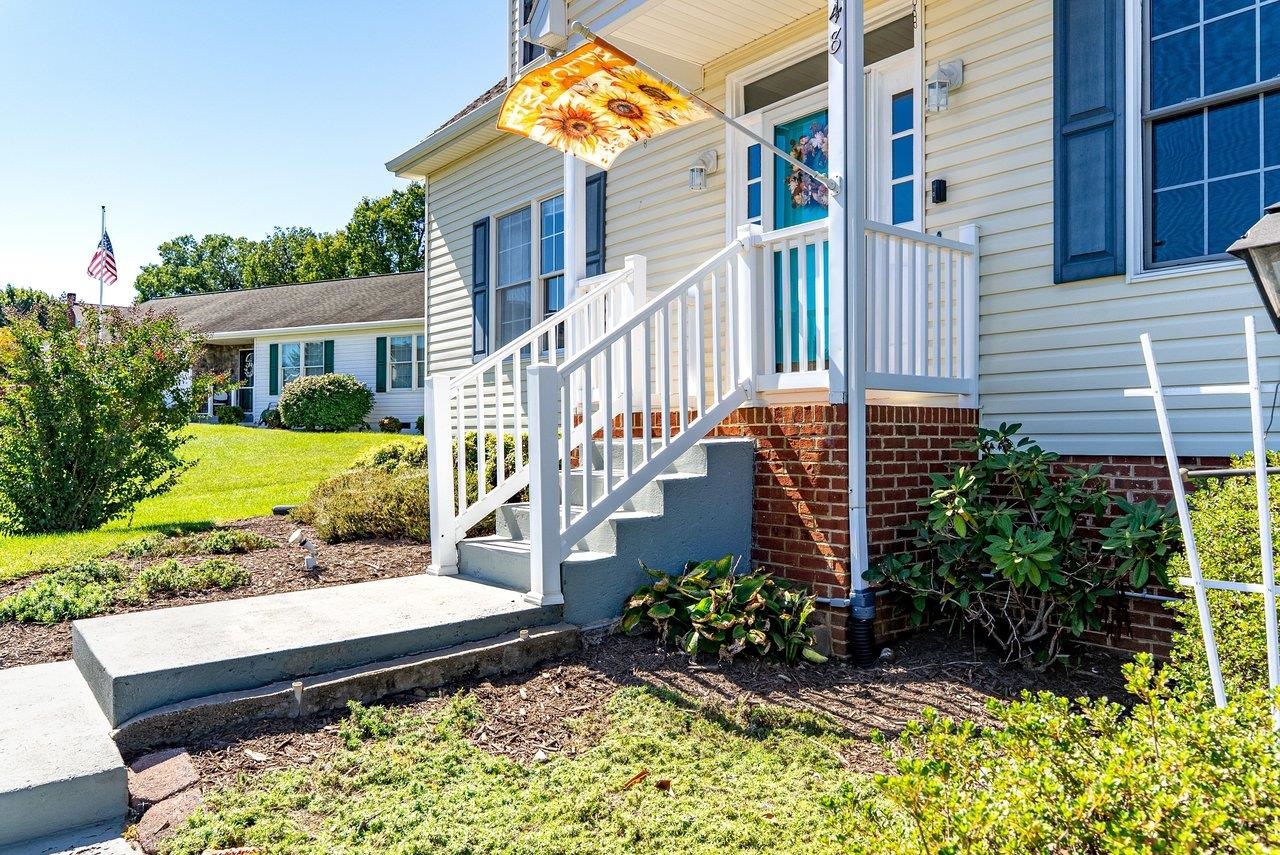 248 WINDSONG HILLS DR, ELKTON, Virginia 22827, 4 Bedrooms Bedrooms, ,2 BathroomsBathrooms,Residential,248 WINDSONG HILLS DR,682590 MLS # 682590