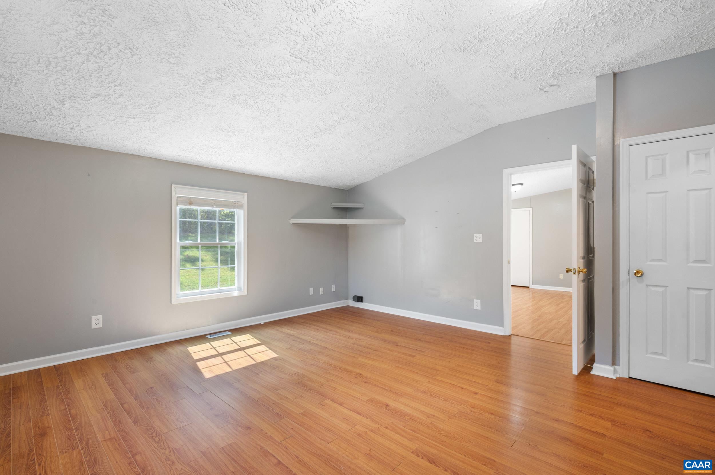 9483 HATTON FERRY RD, SCOTTSVILLE, Virginia 24590, 4 Bedrooms Bedrooms, ,3 BathroomsBathrooms,Residential,9483 HATTON FERRY RD,682593 MLS # 682593