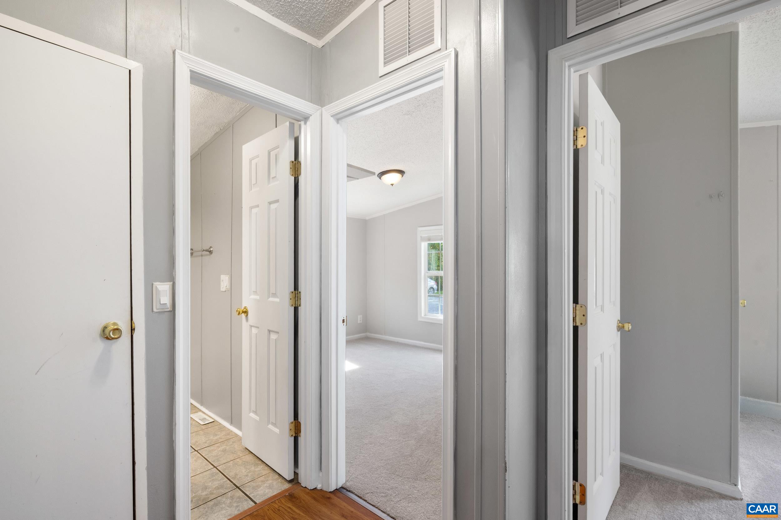 9483 HATTON FERRY RD, SCOTTSVILLE, Virginia 24590, 4 Bedrooms Bedrooms, ,3 BathroomsBathrooms,Residential,9483 HATTON FERRY RD,682593 MLS # 682593
