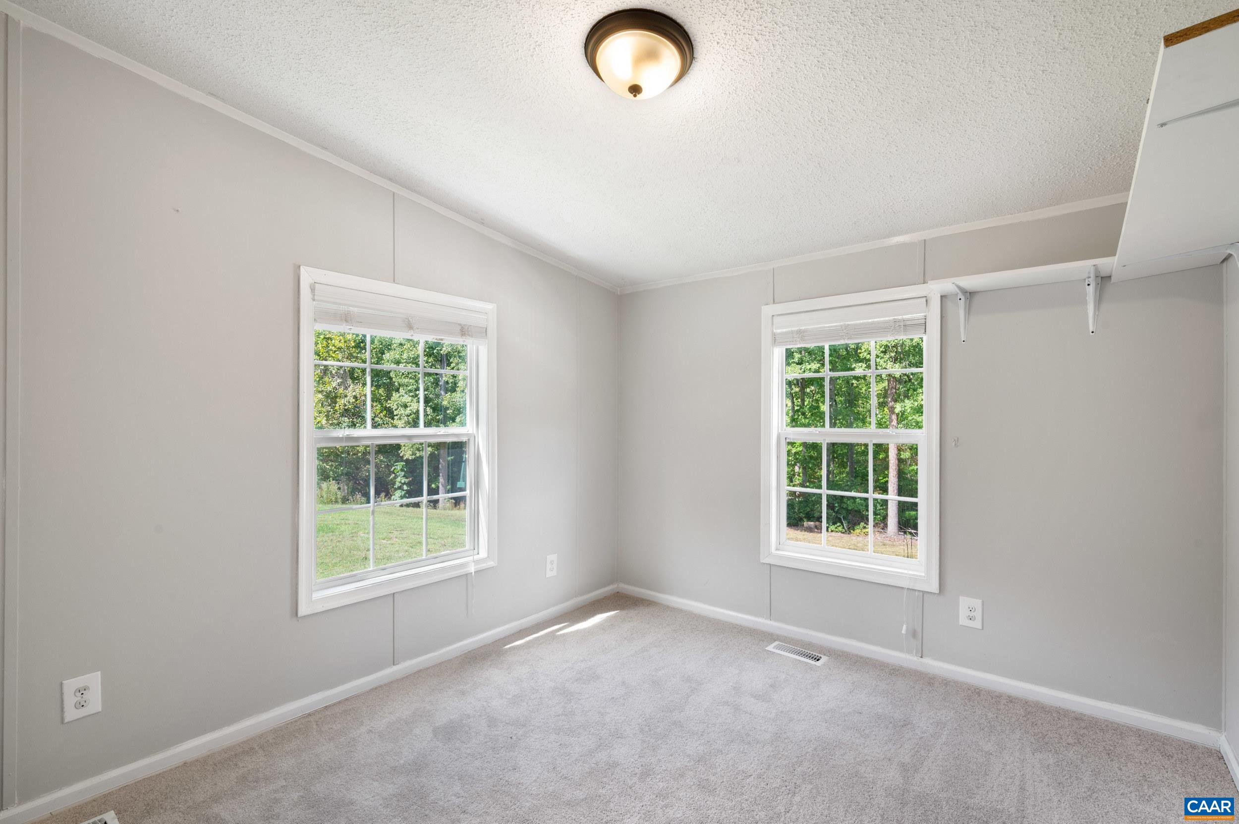 9483 HATTON FERRY RD, SCOTTSVILLE, Virginia 24590, 4 Bedrooms Bedrooms, ,3 BathroomsBathrooms,Residential,9483 HATTON FERRY RD,682593 MLS # 682593