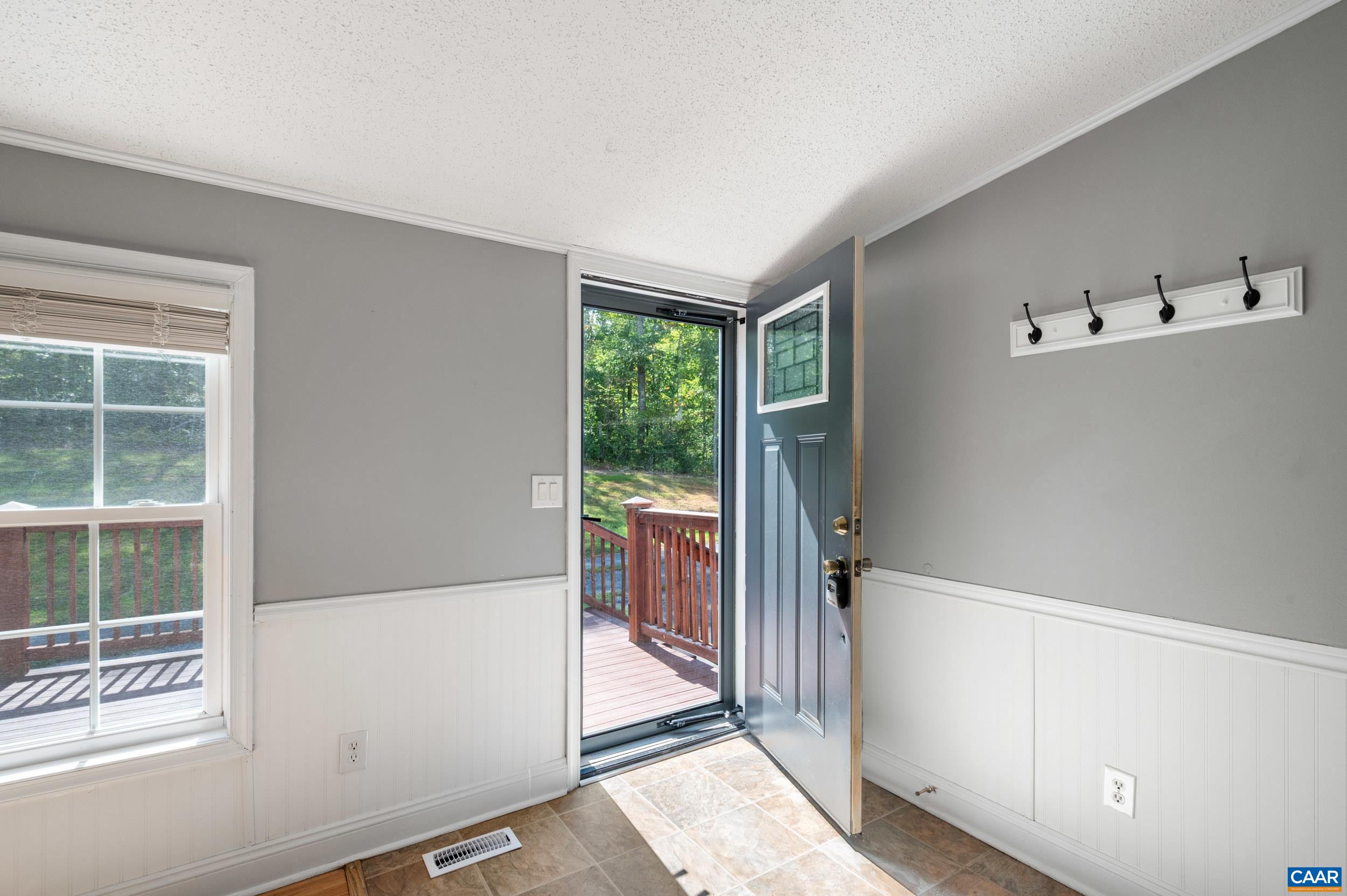 9483 HATTON FERRY RD, SCOTTSVILLE, Virginia 24590, 4 Bedrooms Bedrooms, ,3 BathroomsBathrooms,Residential,9483 HATTON FERRY RD,682593 MLS # 682593