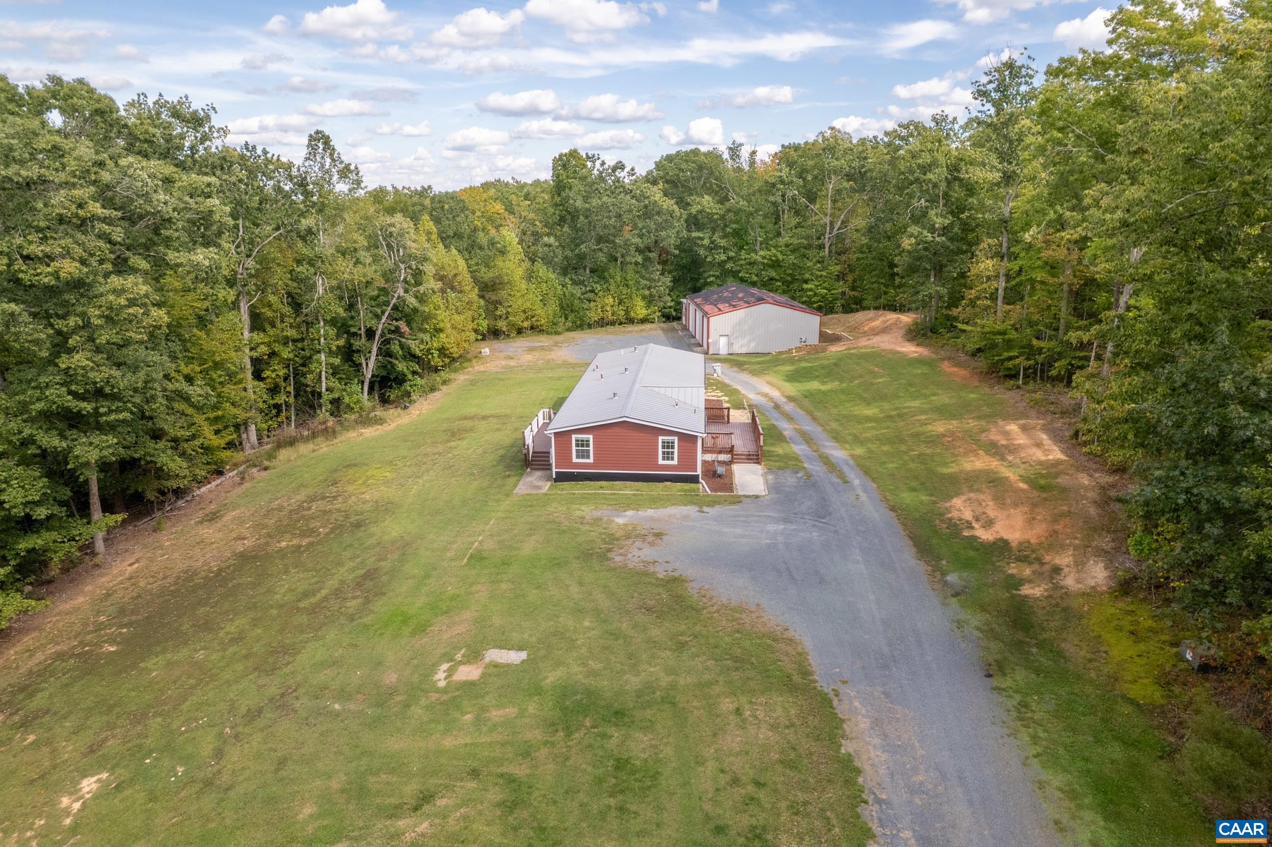 9483 HATTON FERRY RD, SCOTTSVILLE, Virginia 24590, 4 Bedrooms Bedrooms, ,3 BathroomsBathrooms,Residential,9483 HATTON FERRY RD,682593 MLS # 682593