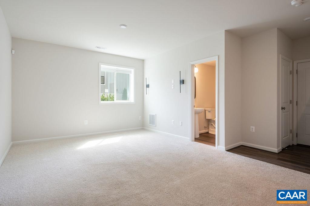 3096 HORIZON RD, CHARLOTTESVILLE, Virginia 22902, 3 Bedrooms Bedrooms, ,2 BathroomsBathrooms,Residential,3096 HORIZON RD,682596 MLS # 682596 3096 HORIZON RD, CHARLOTTESVILLE, Virginia 22902, 3 Bedrooms Bedrooms, ,2 BathroomsBathrooms,Residential,3096 HORIZON RD,682596 MLS # 682596