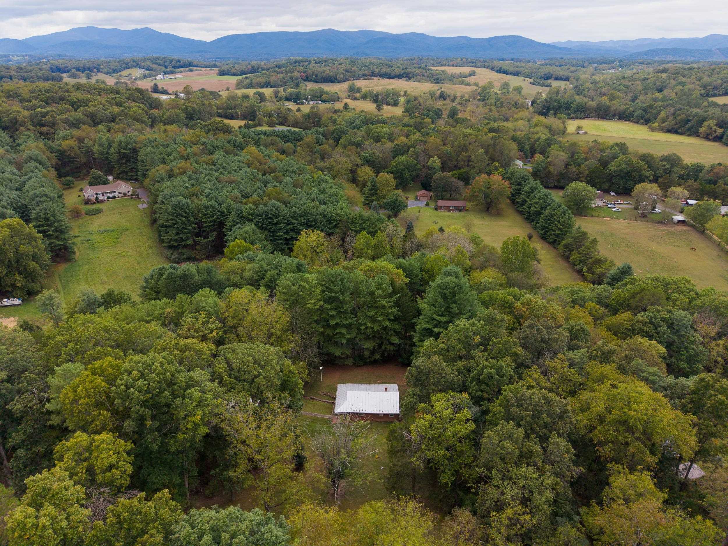 801 UNION CHURCH RD, CHURCHVILLE, Virginia 24421, 3 Bedrooms Bedrooms, ,1 BathroomBathrooms,Residential,801 UNION CHURCH RD,682598 MLS # 682598 801 UNION CHURCH RD, CHURCHVILLE, Virginia 24421, 3 Bedrooms Bedrooms, ,1 BathroomBathrooms,Residential,801 UNION CHURCH RD,682598 MLS # 682598