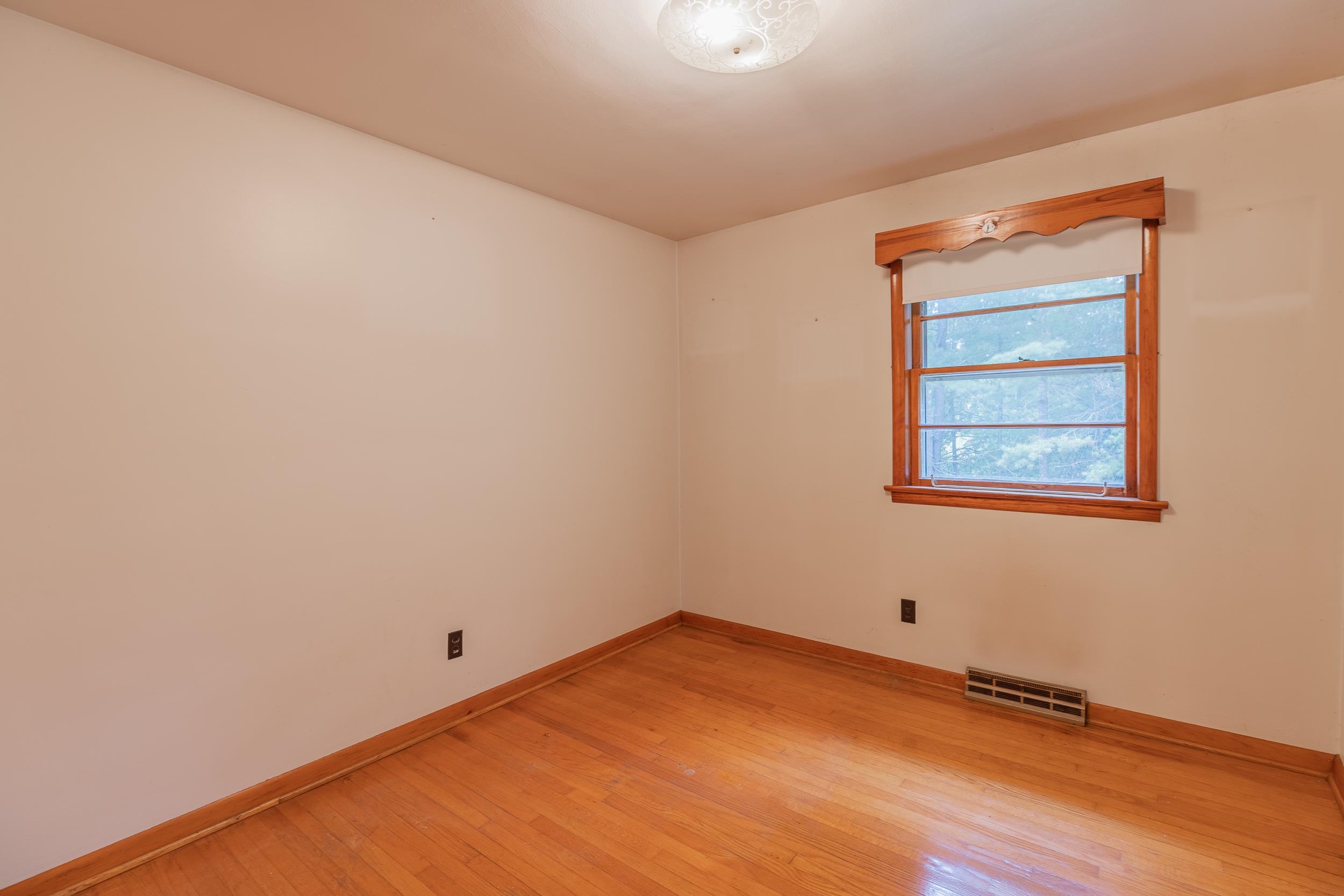 801 UNION CHURCH RD, CHURCHVILLE, Virginia 24421, 3 Bedrooms Bedrooms, ,1 BathroomBathrooms,Residential,801 UNION CHURCH RD,682598 MLS # 682598 801 UNION CHURCH RD, CHURCHVILLE, Virginia 24421, 3 Bedrooms Bedrooms, ,1 BathroomBathrooms,Residential,801 UNION CHURCH RD,682598 MLS # 682598