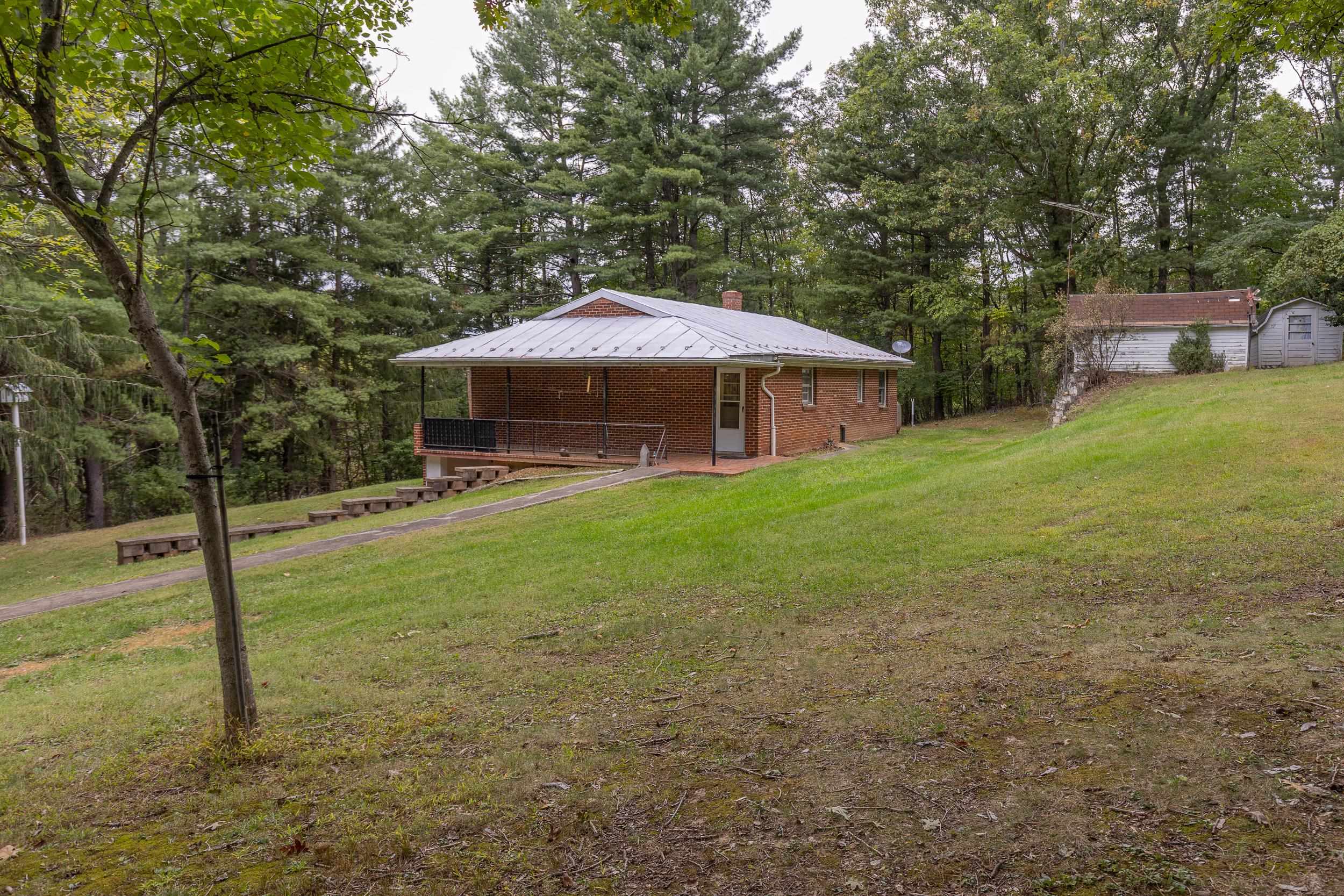 801 UNION CHURCH RD, CHURCHVILLE, Virginia 24421, 3 Bedrooms Bedrooms, ,1 BathroomBathrooms,Residential,801 UNION CHURCH RD,682598 MLS # 682598 801 UNION CHURCH RD, CHURCHVILLE, Virginia 24421, 3 Bedrooms Bedrooms, ,1 BathroomBathrooms,Residential,801 UNION CHURCH RD,682598 MLS # 682598
