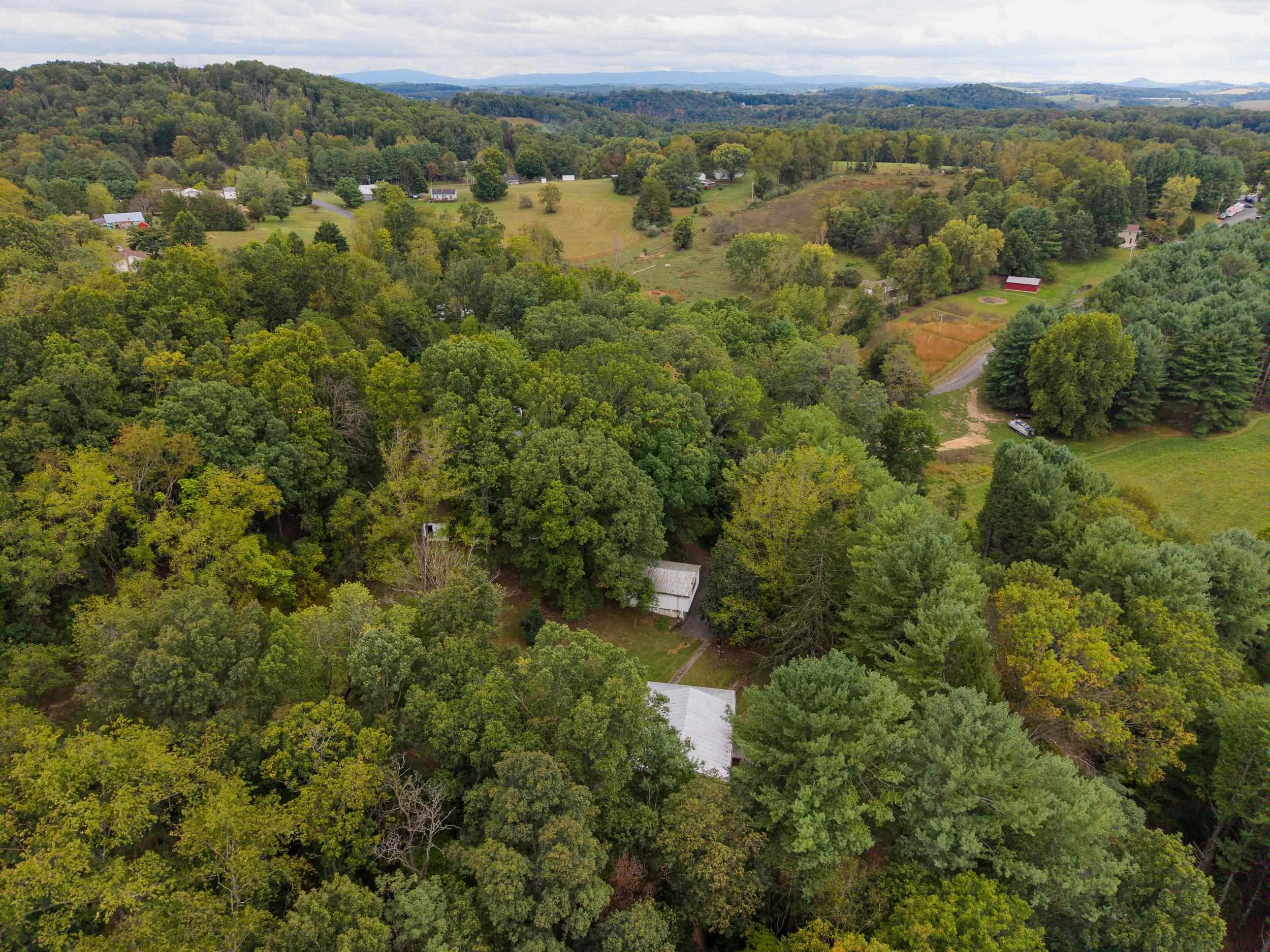 801 UNION CHURCH RD, CHURCHVILLE, Virginia 24421, 3 Bedrooms Bedrooms, ,1 BathroomBathrooms,Residential,801 UNION CHURCH RD,682598 MLS # 682598 801 UNION CHURCH RD, CHURCHVILLE, Virginia 24421, 3 Bedrooms Bedrooms, ,1 BathroomBathrooms,Residential,801 UNION CHURCH RD,682598 MLS # 682598