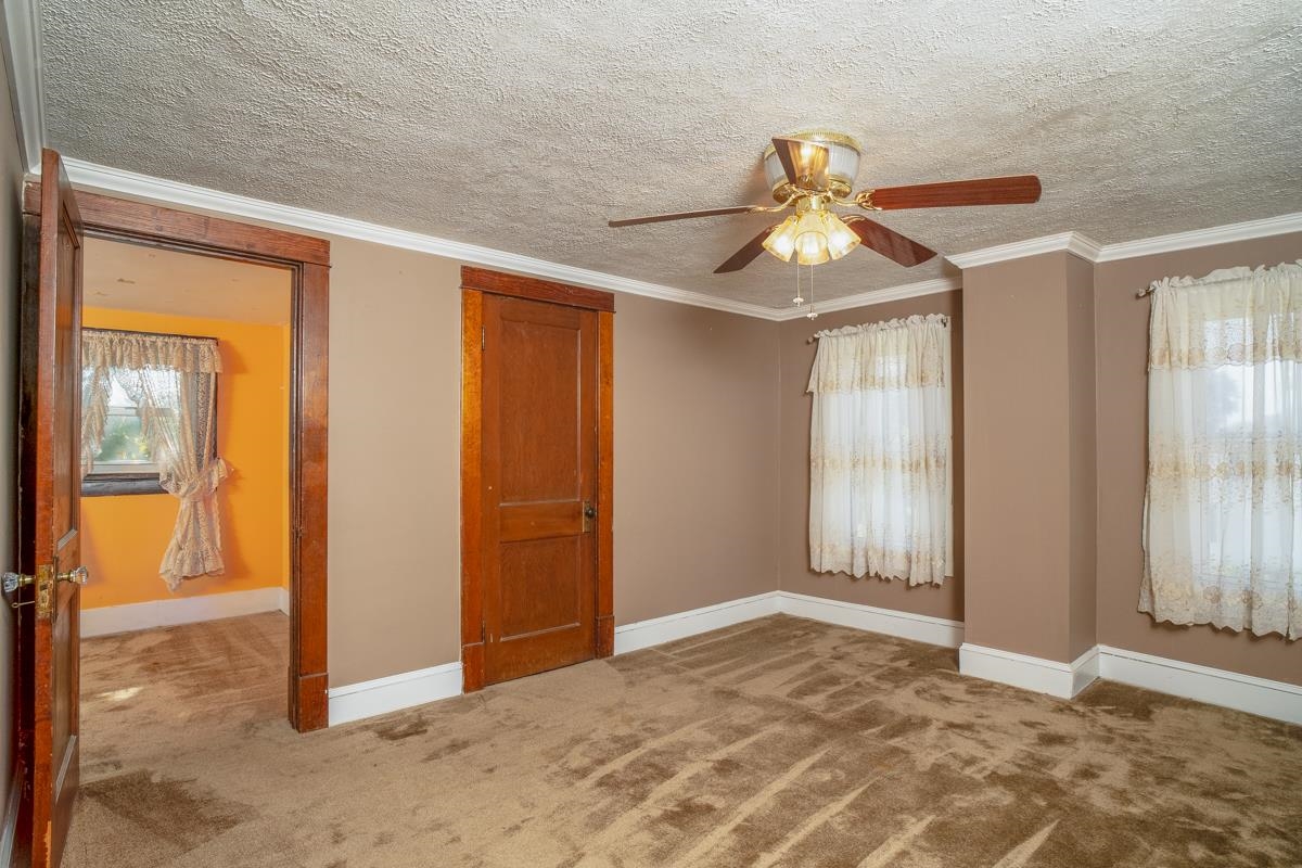 7177 EAST POINT RD, ELKTON, Virginia 22827, 3 Bedrooms Bedrooms, ,1 BathroomBathrooms,Residential,7177 EAST POINT RD,682605 MLS # 682605