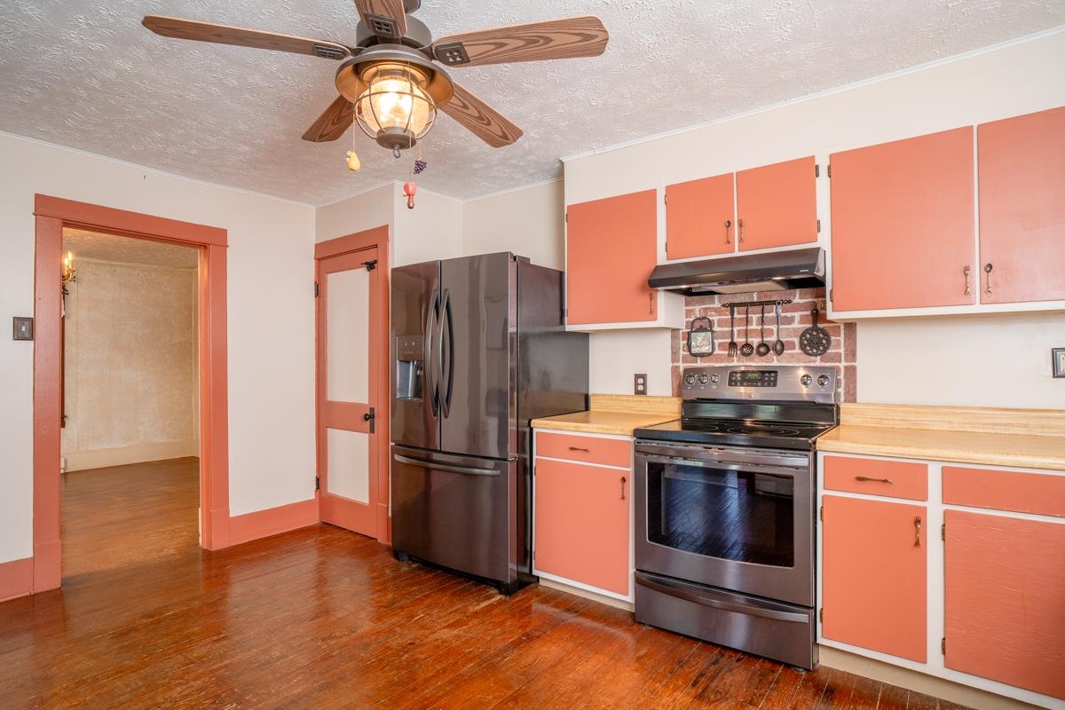 7177 EAST POINT RD, ELKTON, Virginia 22827, 3 Bedrooms Bedrooms, ,1 BathroomBathrooms,Residential,7177 EAST POINT RD,682605 MLS # 682605
