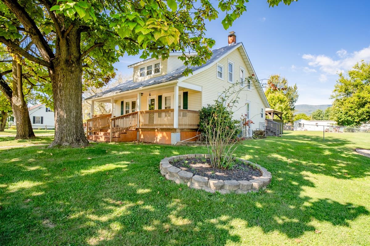 7177 EAST POINT RD, ELKTON, Virginia 22827, 3 Bedrooms Bedrooms, ,1 BathroomBathrooms,Residential,7177 EAST POINT RD,682605 MLS # 682605
