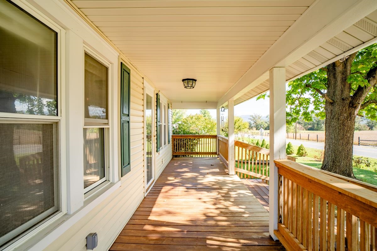 7177 EAST POINT RD, ELKTON, Virginia 22827, 3 Bedrooms Bedrooms, ,1 BathroomBathrooms,Residential,7177 EAST POINT RD,682605 MLS # 682605