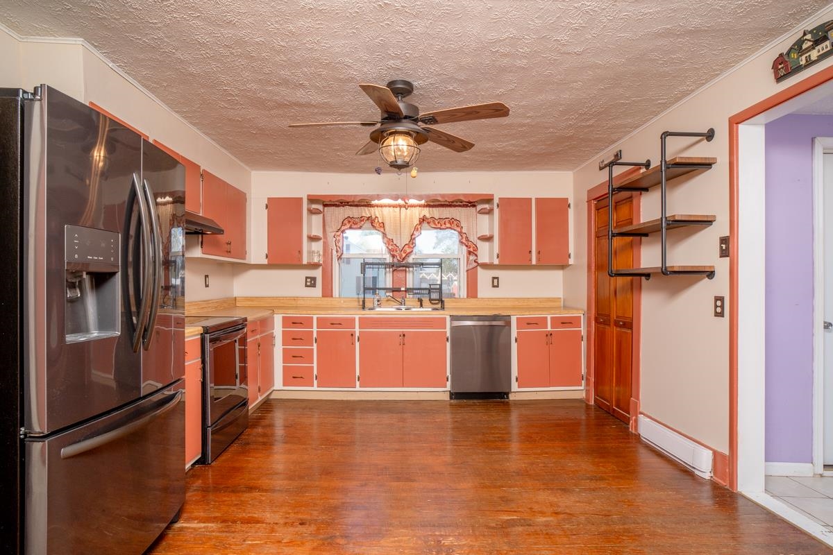 7177 EAST POINT RD, ELKTON, Virginia 22827, 3 Bedrooms Bedrooms, ,1 BathroomBathrooms,Residential,7177 EAST POINT RD,682605 MLS # 682605