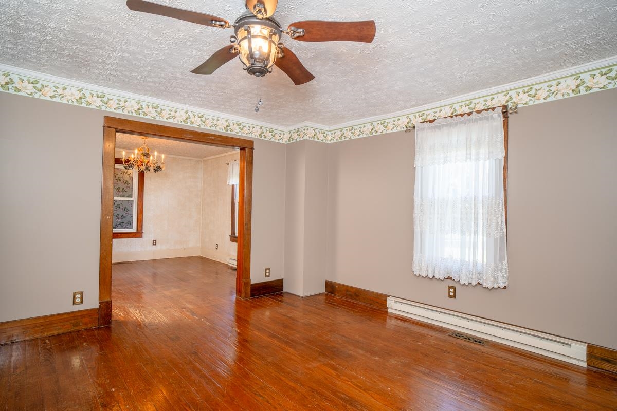 7177 EAST POINT RD, ELKTON, Virginia 22827, 3 Bedrooms Bedrooms, ,1 BathroomBathrooms,Residential,7177 EAST POINT RD,682605 MLS # 682605
