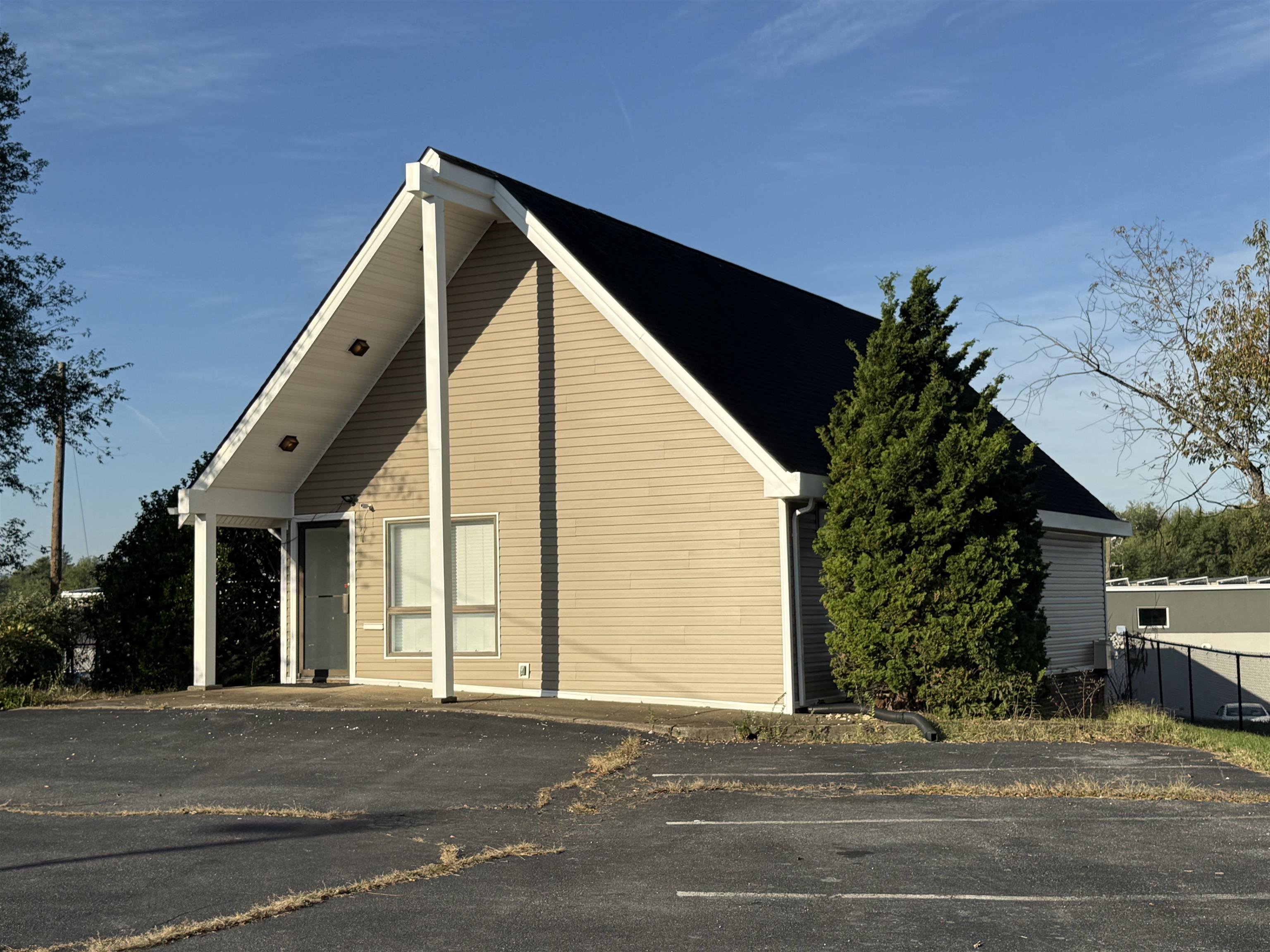 1115 IVY ST, WAYNESBORO, Virginia 22980, ,Commercial,1115 IVY ST,682620 MLS # 682620 1115 IVY ST, WAYNESBORO, Virginia 22980, ,Commercial,1115 IVY ST,682620 MLS # 682620