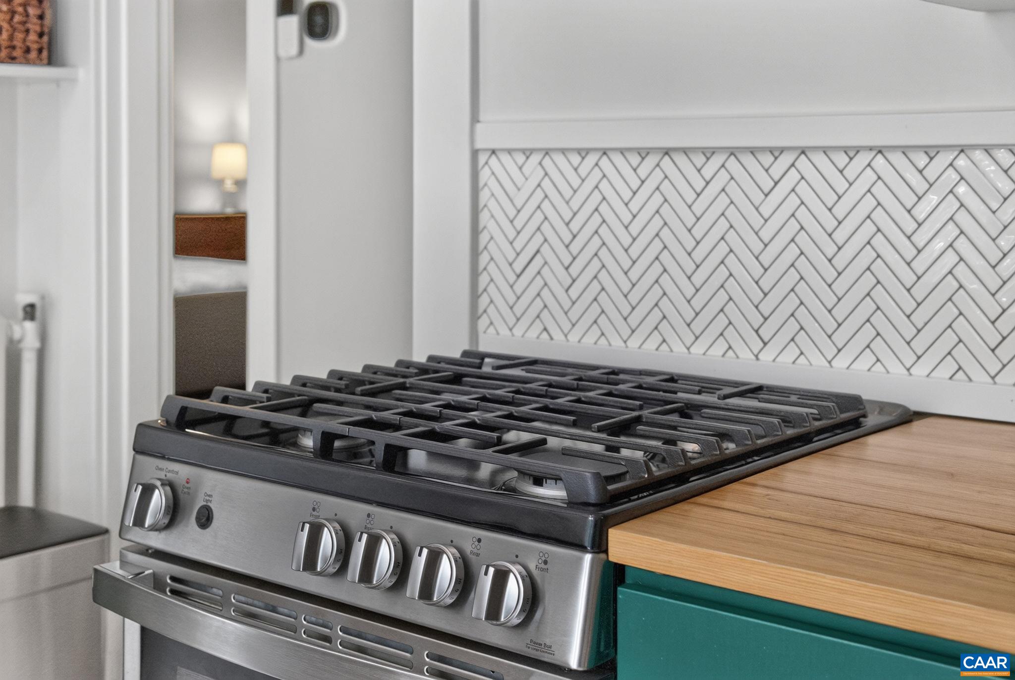 Gas range. Gas range.