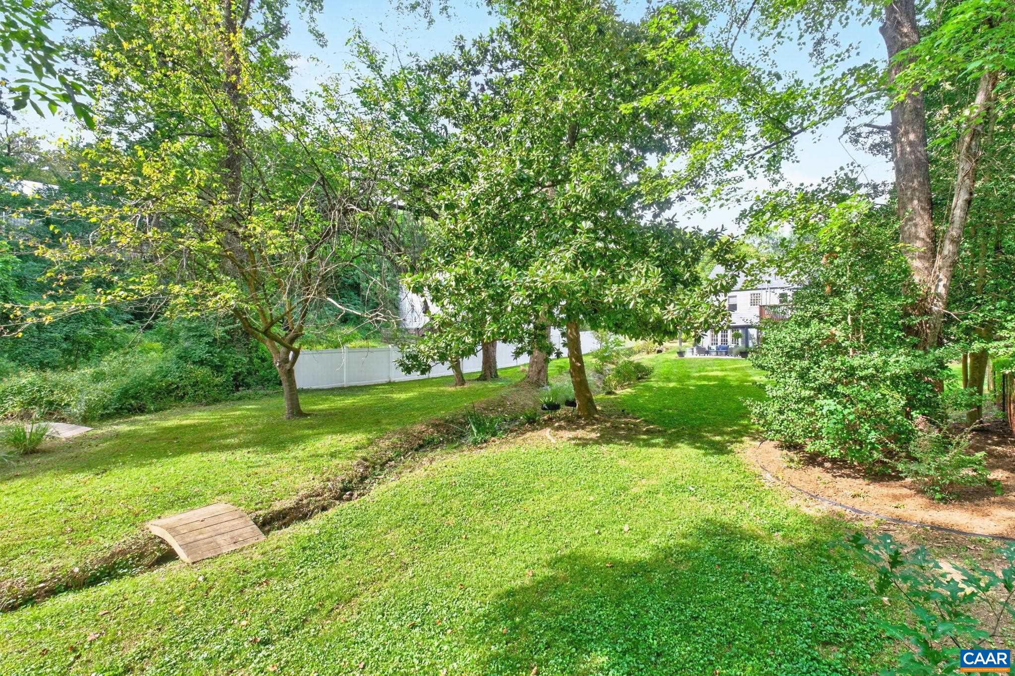 Spacious yard. Spacious yard.