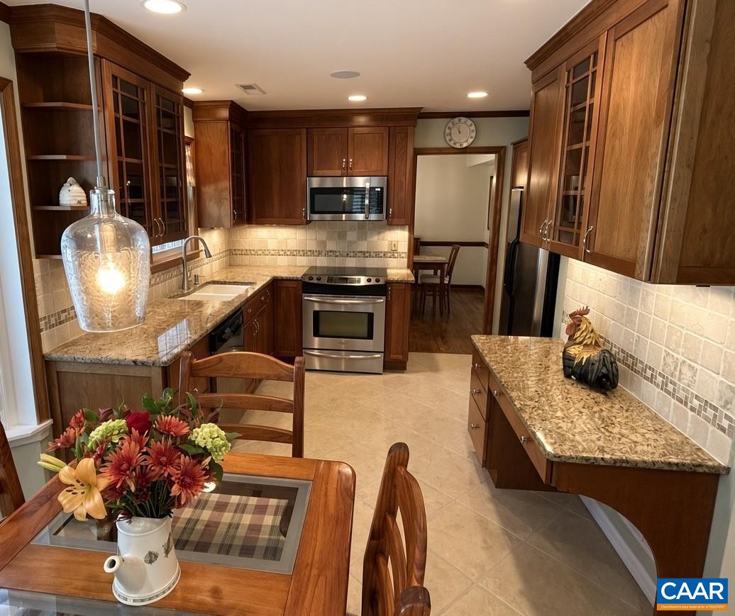 2200 WISTERIA DR, CHARLOTTESVILLE, Virginia 22911, 3 Bedrooms Bedrooms, ,2 BathroomsBathrooms,Residential,2200 WISTERIA DR,682455 MLS # 682455 2200 WISTERIA DR, CHARLOTTESVILLE, Virginia 22911, 3 Bedrooms Bedrooms, ,2 BathroomsBathrooms,Residential,2200 WISTERIA DR,682455 MLS # 682455