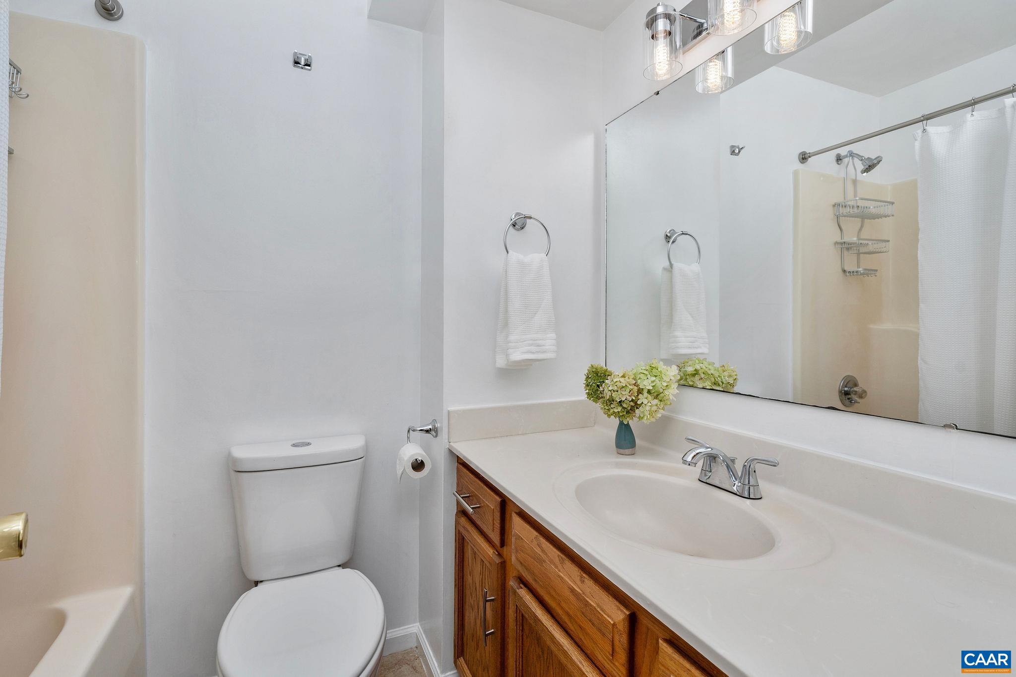 220 HOMESTEAD LN, CHARLOTTESVILLE, Virginia 22902, 3 Bedrooms Bedrooms, ,2 BathroomsBathrooms,Residential,220 HOMESTEAD LN,682554 MLS # 682554 220 HOMESTEAD LN, CHARLOTTESVILLE, Virginia 22902, 3 Bedrooms Bedrooms, ,2 BathroomsBathrooms,Residential,220 HOMESTEAD LN,682554 MLS # 682554