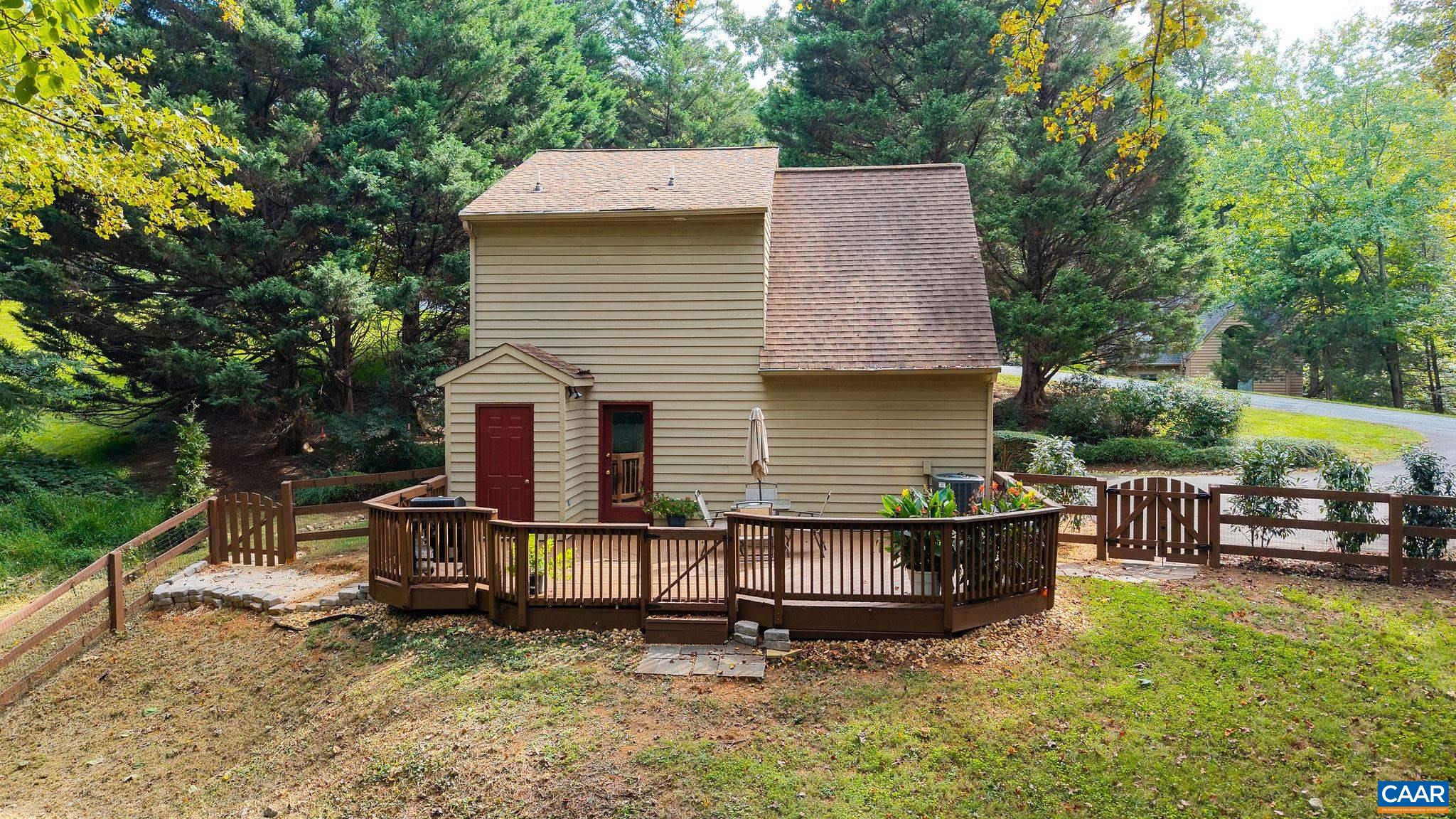 220 HOMESTEAD LN, CHARLOTTESVILLE, Virginia 22902, 3 Bedrooms Bedrooms, ,2 BathroomsBathrooms,Residential,220 HOMESTEAD LN,682554 MLS # 682554 220 HOMESTEAD LN, CHARLOTTESVILLE, Virginia 22902, 3 Bedrooms Bedrooms, ,2 BathroomsBathrooms,Residential,220 HOMESTEAD LN,682554 MLS # 682554